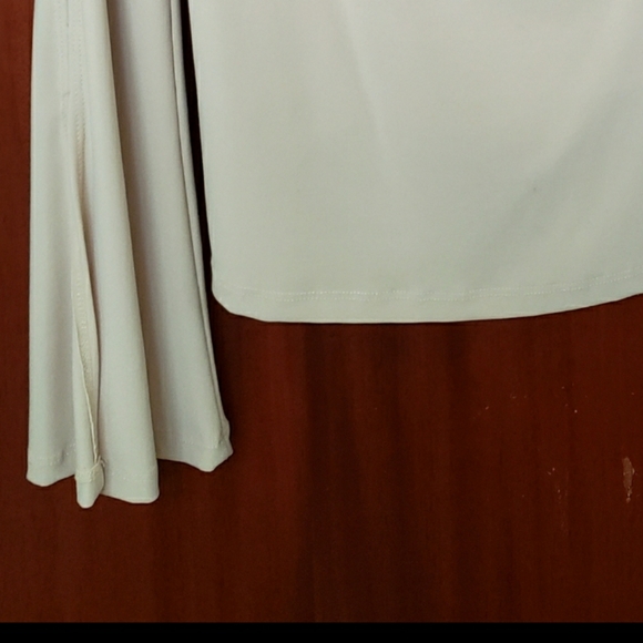 Cream/ beige cold shoulder blouse - Picture 11 of 16